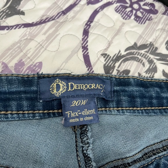 Jeans - Picture 2 of 2